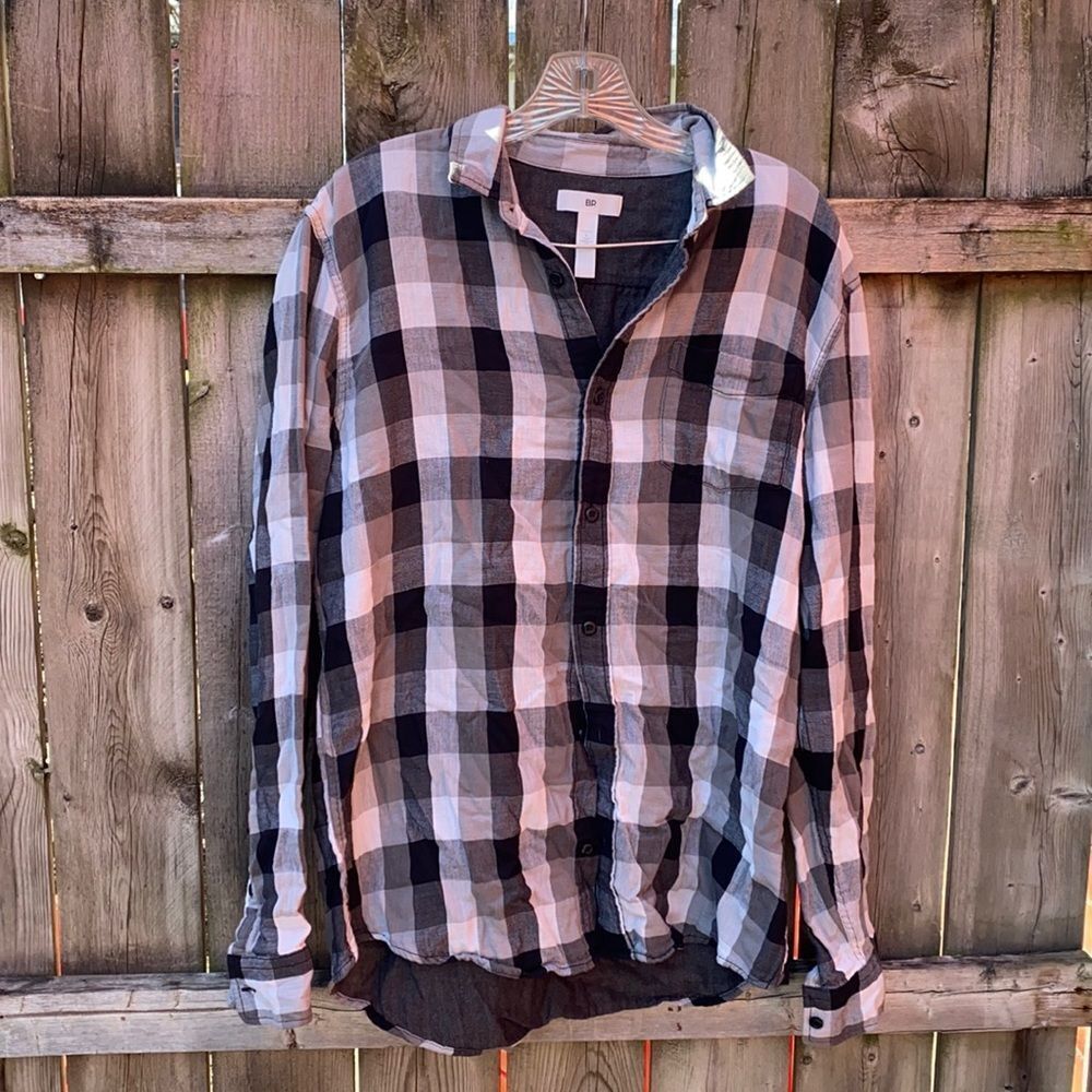 BP Checkered button down shirt sz. L